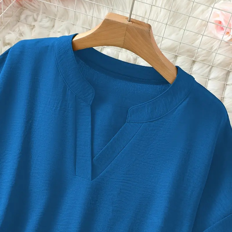 💎 Fashion Loose Short Sleeve Top – Notched V-Neck, Asymmetrical Hem & Lightweight Fabric (5 Colors, S–2XL) 👕🌸